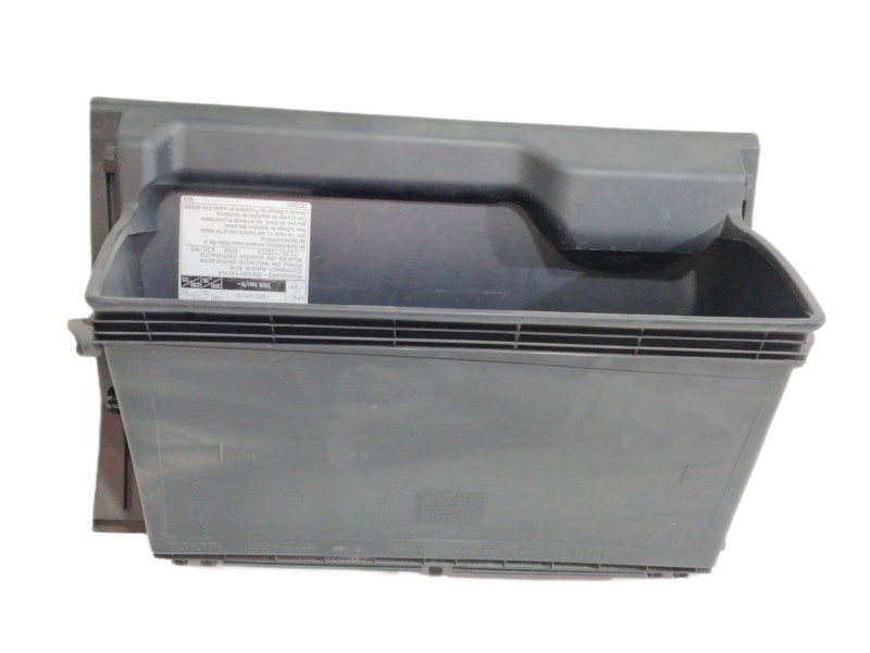 Recambio de guantera para toyota yaris 1.0 cat referencia OEM IAM 555500D060  