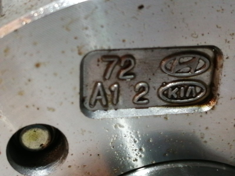 Recambio de arbol de levas para hyundai kona sle 2wd referencia OEM IAM 72A12  