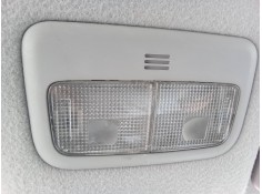 Recambio de luz interior para toyota yaris 1.0 cat referencia OEM IAM    2