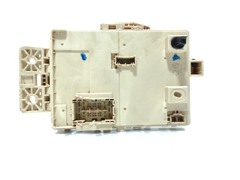 Recambio de caja reles / fusibles para hyundai kona sle 2wd referencia OEM IAM 91950J9082  