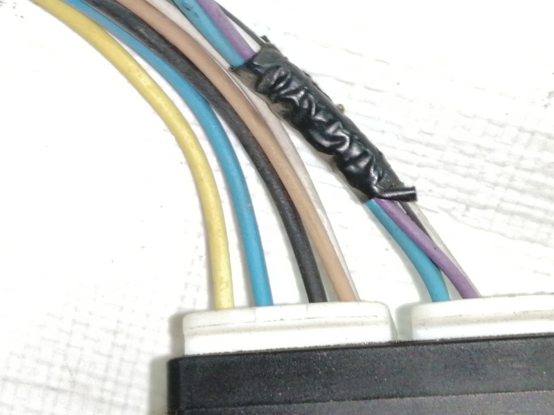 Recambio de mando limpia para toyota yaris 1.0 cat referencia OEM IAM 17F144  