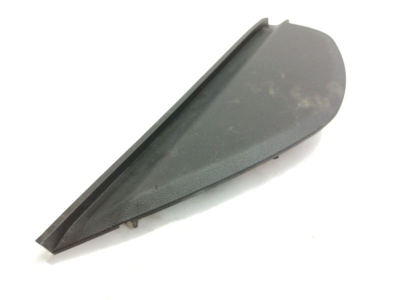 Recambio de moldura para hyundai kona sle 2wd referencia OEM IAM 84765J9000  