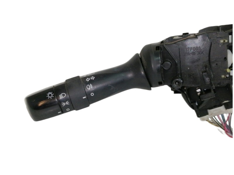 Recambio de mando luces para toyota yaris 1.0 cat referencia OEM IAM 17F001  