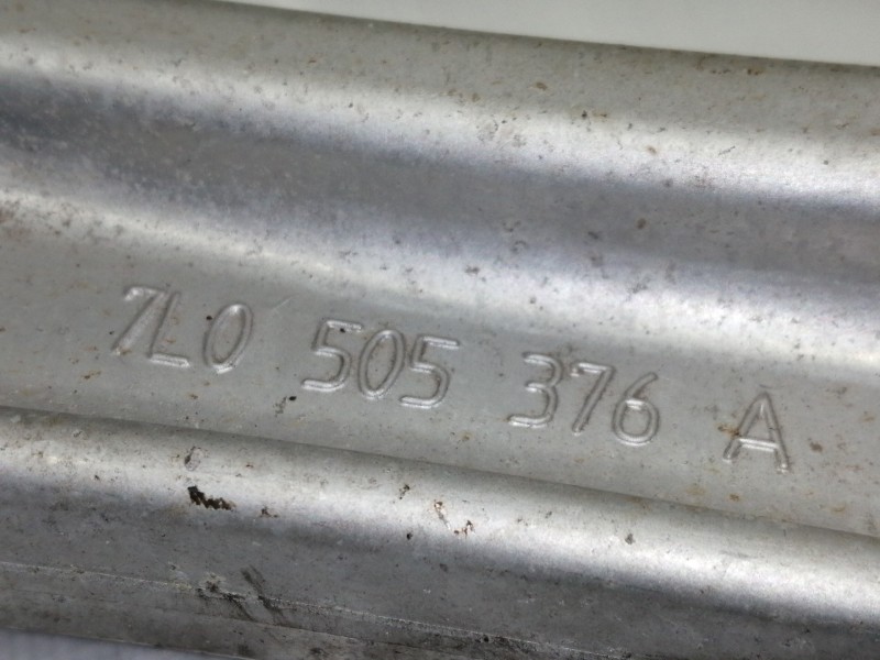 Recambio de brazo suspension superior trasero izquierdo para volkswagen touareg (7la) tdi v10 referencia OEM IAM 7L0505376A  