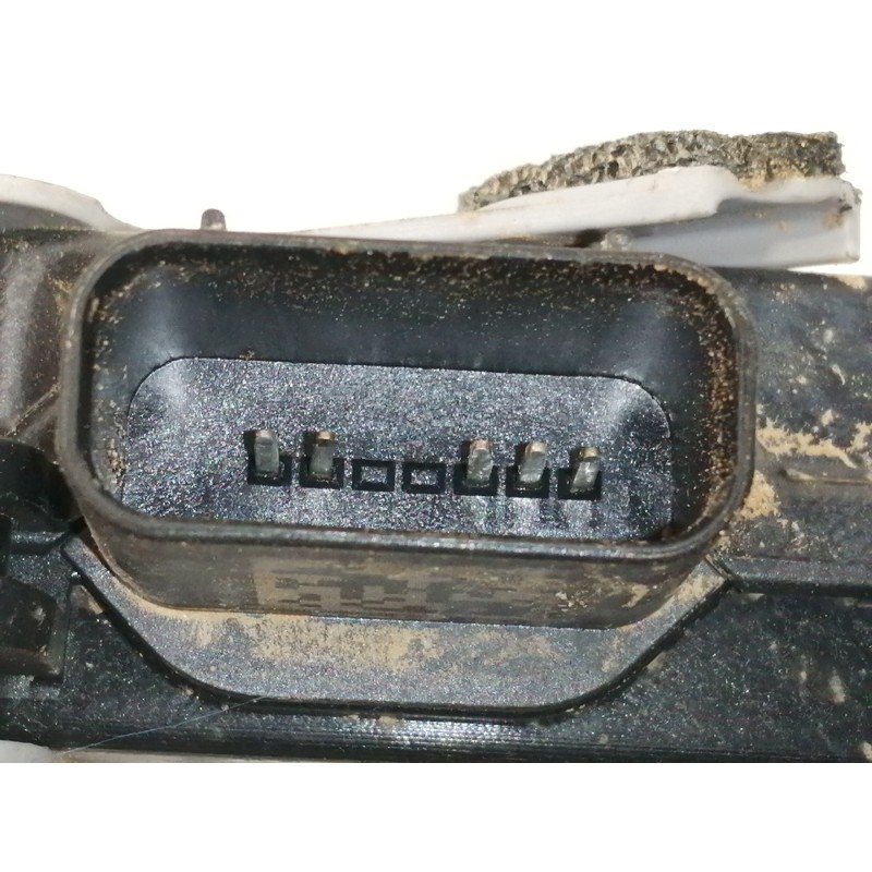 Recambio de cerradura puerta delantera derecha para hyundai kona sle 2wd referencia OEM IAM 81320J9010  