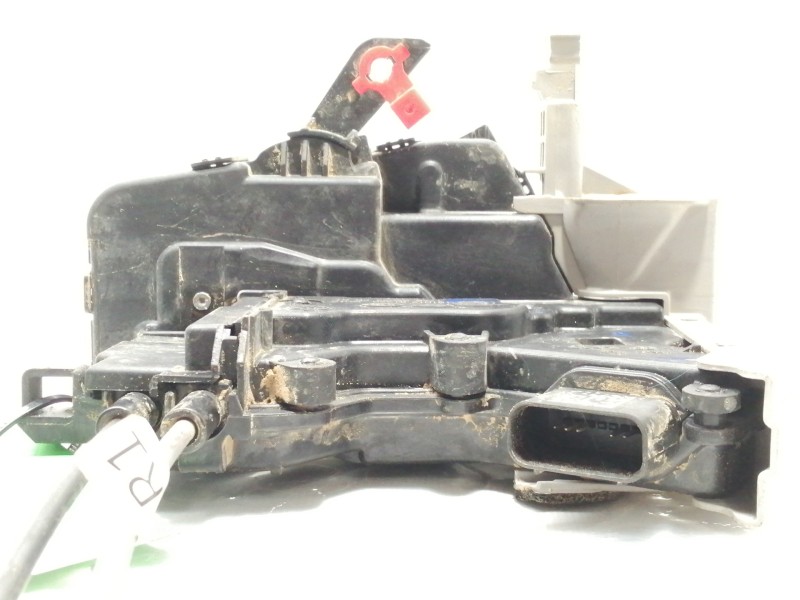 Recambio de cerradura puerta delantera derecha para hyundai kona sle 2wd referencia OEM IAM 81320J9010  