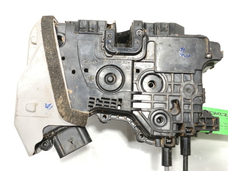 Recambio de cerradura puerta delantera derecha para hyundai kona sle 2wd referencia OEM IAM 81320J9010  