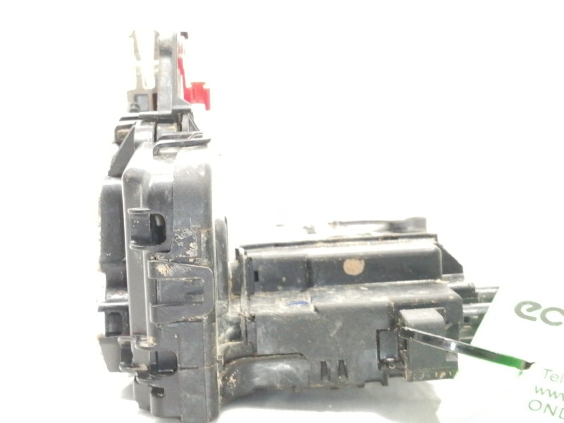 Recambio de cerradura puerta delantera derecha para hyundai kona sle 2wd referencia OEM IAM 81320J9010  