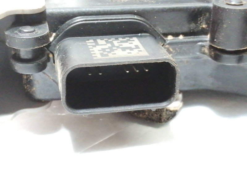 Recambio de cerradura puerta delantera izquierda para hyundai kona sle 2wd referencia OEM IAM 81310J9000  