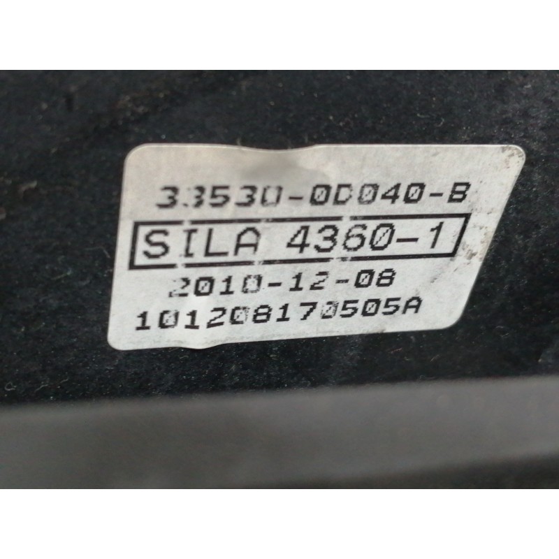 Recambio de pomo palanca cambio para toyota yaris 1.0 cat referencia OEM IAM 335300D040  