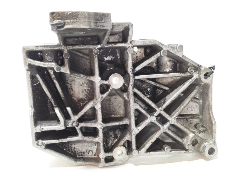Recambio de soporte alternador para volkswagen passat berlina (3b3) comfortline referencia OEM IAM 038260885C  