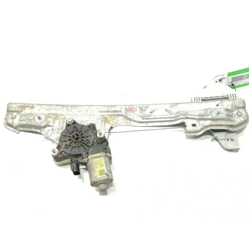 Recambio de elevalunas delantero derecho para hyundai kona sle 2wd referencia OEM IAM 82402J9000  