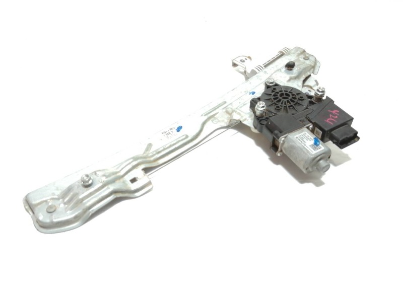 Recambio de elevalunas delantero izquierdo para hyundai kona sle 2wd referencia OEM IAM 82450J9010  