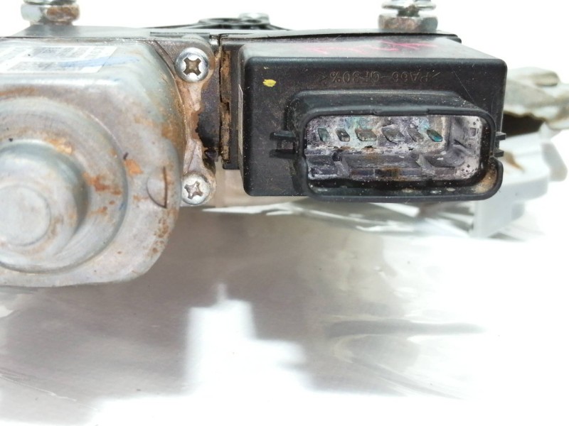 Recambio de elevalunas delantero izquierdo para hyundai kona sle 2wd referencia OEM IAM 82450J9010  