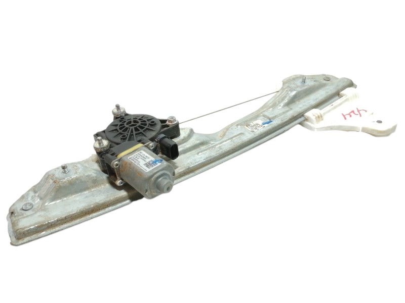 Recambio de elevalunas trasero derecho para hyundai kona sle 2wd referencia OEM IAM 82450J9000  