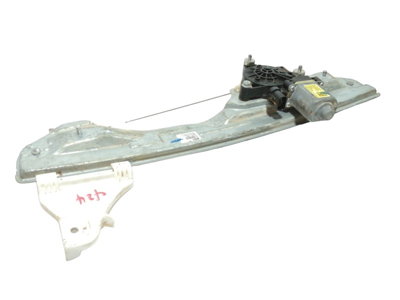 Recambio de elevalunas trasero izquierdo para hyundai kona sle 2wd referencia OEM IAM 82460J9000  