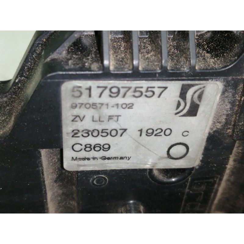 Recambio de cerradura puerta delantera izquierda para fiat grande punto (199) 1.3 16v jtd cat referencia OEM IAM 51797557 970571