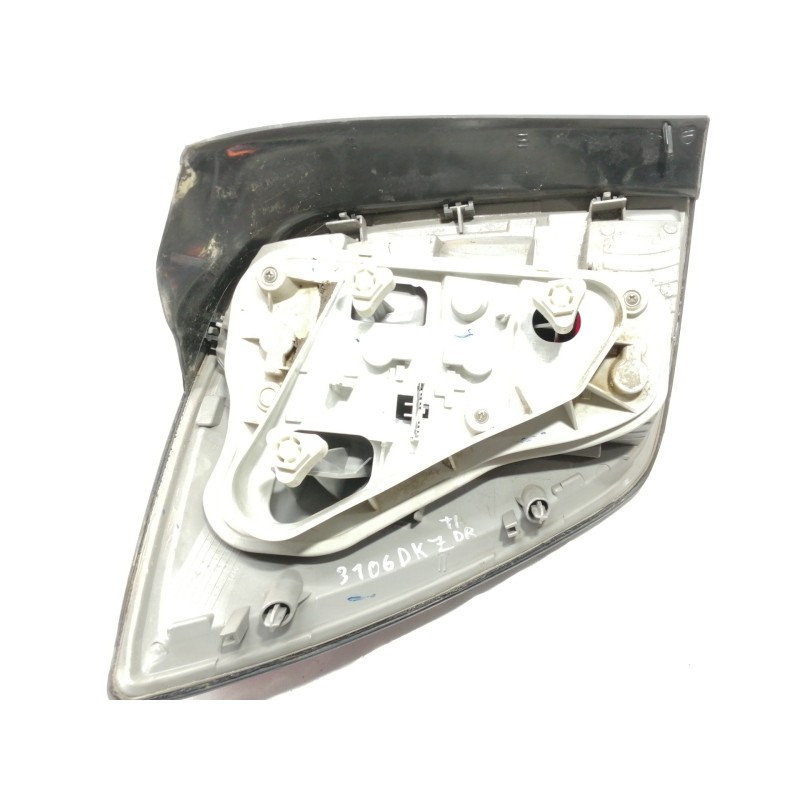 Recambio de piloto trasero derecho para opel astra h caravan elegance referencia OEM IAM   