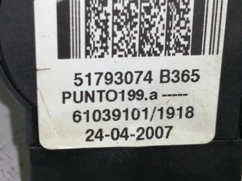 Recambio de conmutador de arranque para fiat grande punto (199) 1.3 16v jtd cat referencia OEM IAM 01098401 51793074B365 