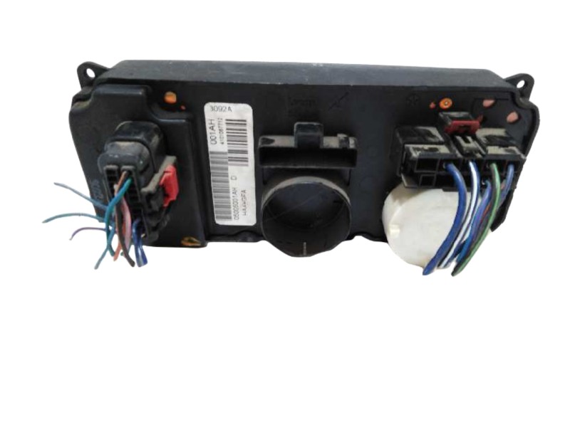 Recambio de mando calefaccion / aire acondicionado para chrysler voyager (rg) 2.5 crd cat referencia OEM IAM 05005001AH  