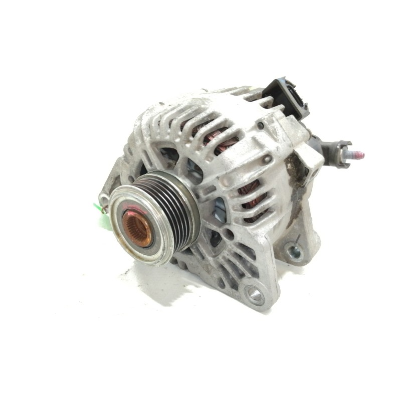 Recambio de alternador para hyundai i20 style referencia OEM IAM 373002A400  