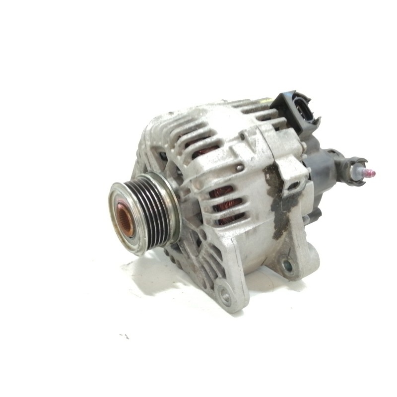 Recambio de alternador para hyundai i20 style referencia OEM IAM 373002A400  