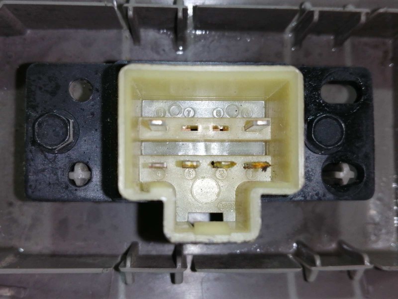 Recambio de mando elevalunas delantero derecho para chrysler voyager (rg) 2.5 crd cat referencia OEM IAM   