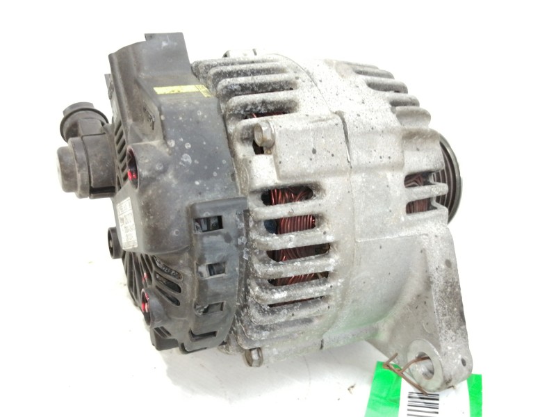 Recambio de alternador para hyundai i20 style referencia OEM IAM 373002A400  