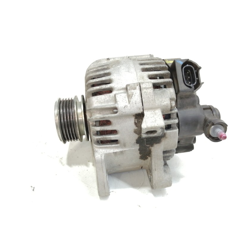Recambio de alternador para hyundai i20 style referencia OEM IAM 373002A400  