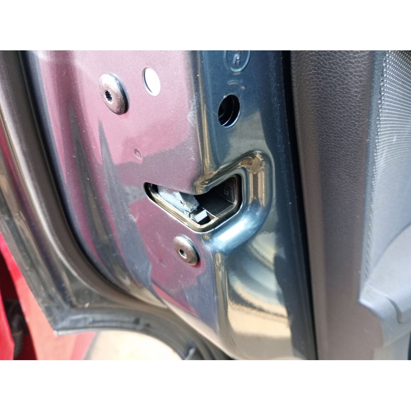 Recambio de cerradura puerta trasera izquierda para seat ateca (kh7, khp) 1.5 tsi referencia OEM IAM 5TA839015L  