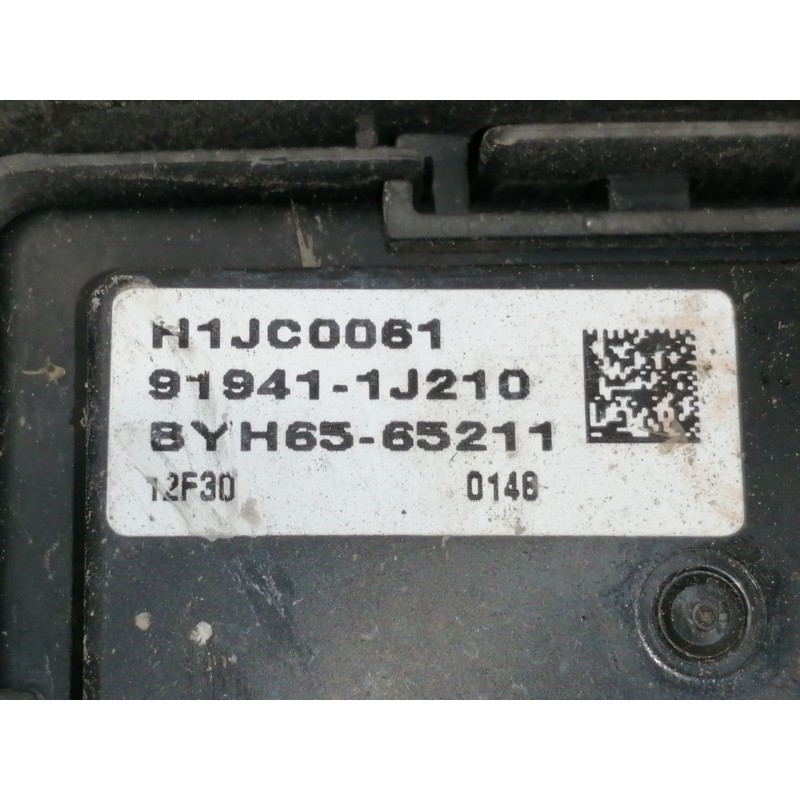 Recambio de caja reles / fusibles para hyundai i20 style referencia OEM IAM H1JCC0061 9149411J210 BYH6565211