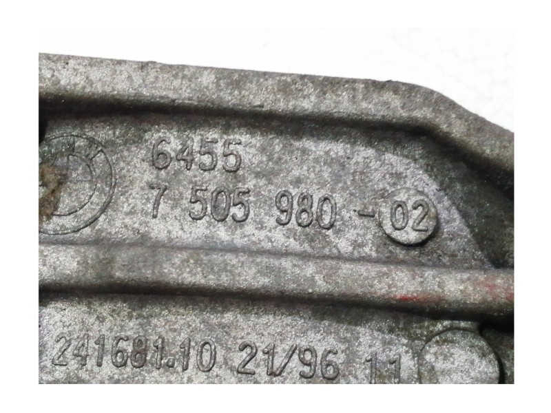 Recambio de soporte motor para bmw serie 3 touring (e91) 318i referencia OEM IAM 24168110 7505980 