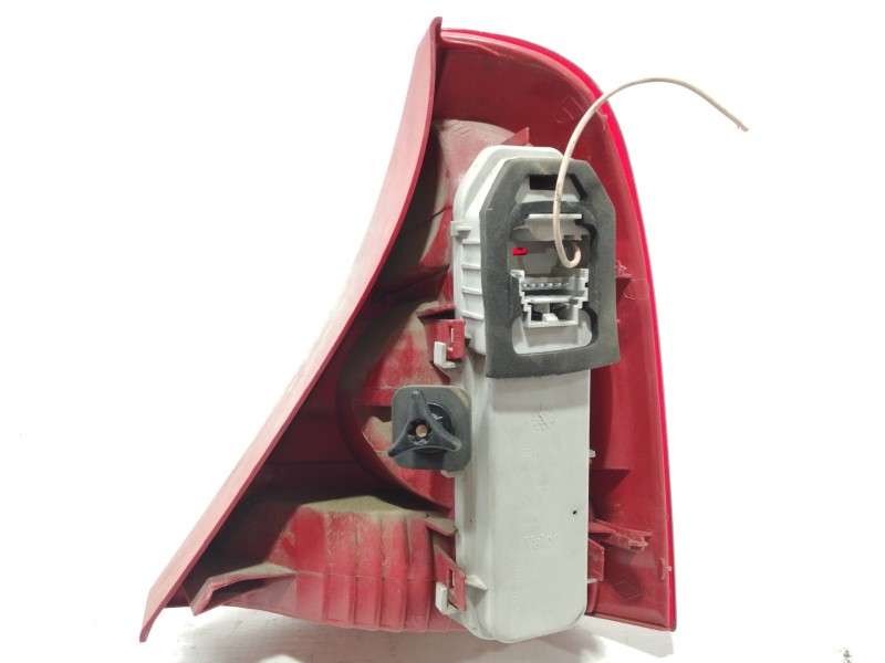 Recambio de piloto trasero izquierdo para renault clio ii fase ii (b/cb0) authentique confort referencia OEM IAM 8200071413  