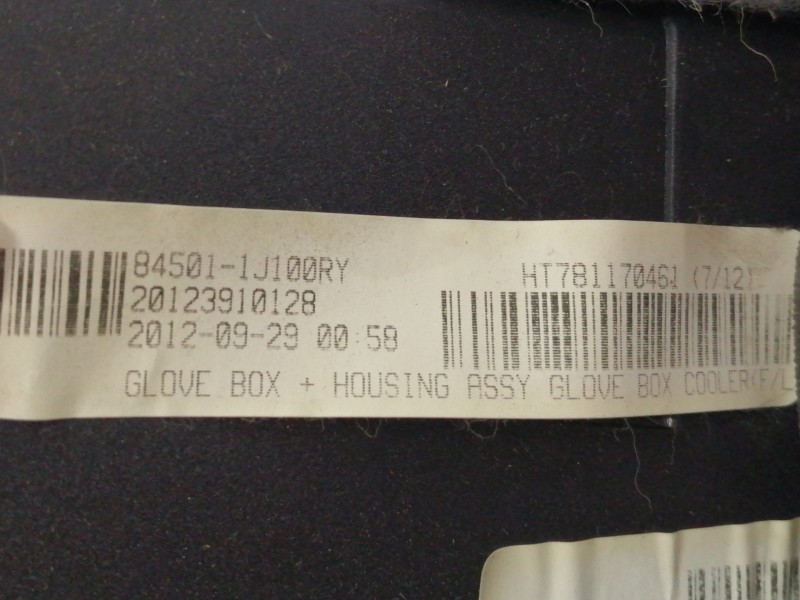 Recambio de guantera para hyundai i20 style referencia OEM IAM 845291J000 845211J000RY 