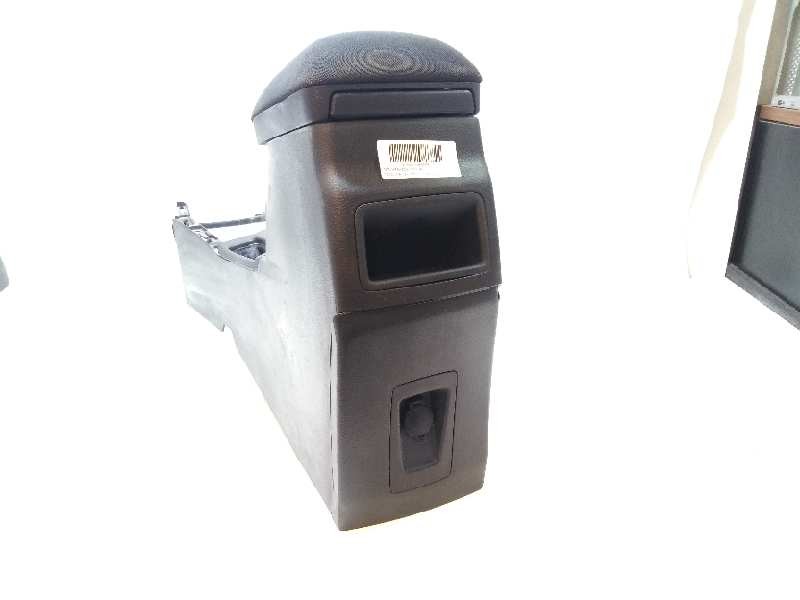 Recambio de apoyabrazos central para toyota auris active referencia OEM IAM   