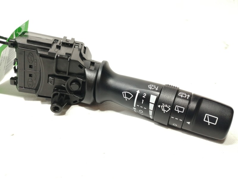 Recambio de mando limpia para hyundai i20 style referencia OEM IAM 202008910  