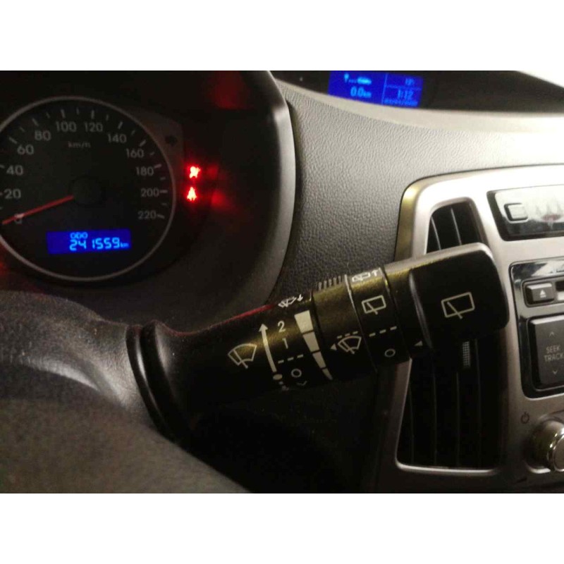 Recambio de mando limpia para hyundai i20 style referencia OEM IAM 202008910  