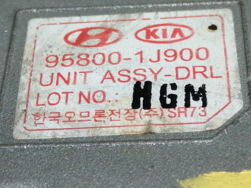 Recambio de modulo electronico para hyundai i20 style referencia OEM IAM 958001J900  