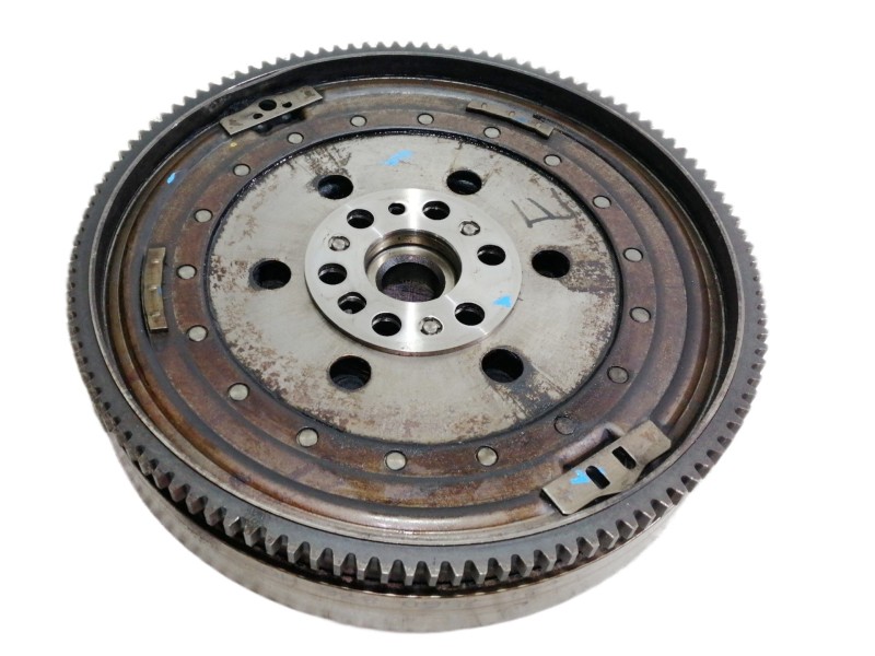 Recambio de volante motor para bmw serie 3 touring (e91) 318i referencia OEM IAM 7560876HU  