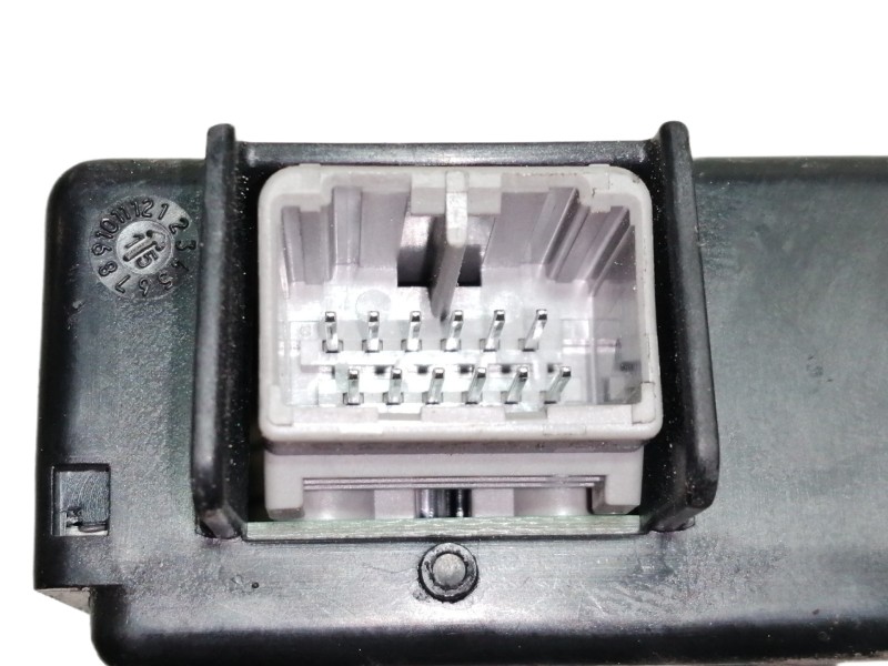 Recambio de modulo electronico para kia sportage spirit 2wd referencia OEM IAM 958002S500  