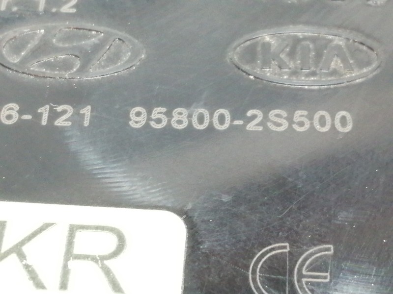 Recambio de modulo electronico para kia sportage spirit 2wd referencia OEM IAM 958002S500  