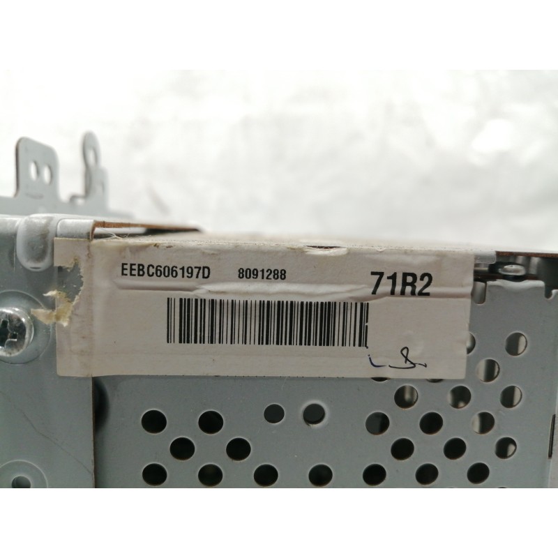 Recambio de sistema audio / radio cd para hyundai i20 style referencia OEM IAM 961211J252 EEBC606197D 8091288