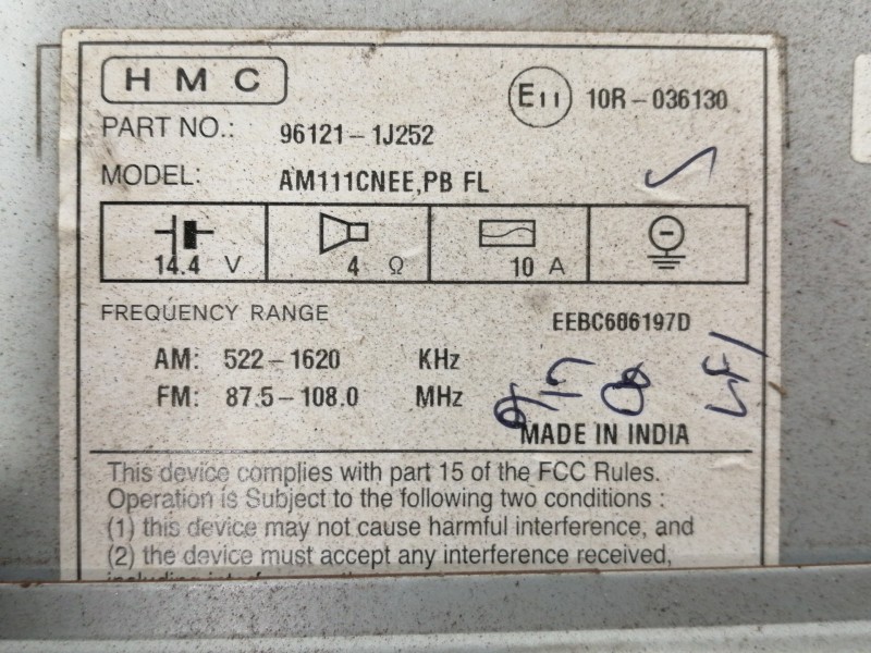 Recambio de sistema audio / radio cd para hyundai i20 style referencia OEM IAM 961211J252 EEBC606197D 8091288