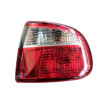 PILOTO TRASERO DERECHO 1M5945112 W01M5945096B 