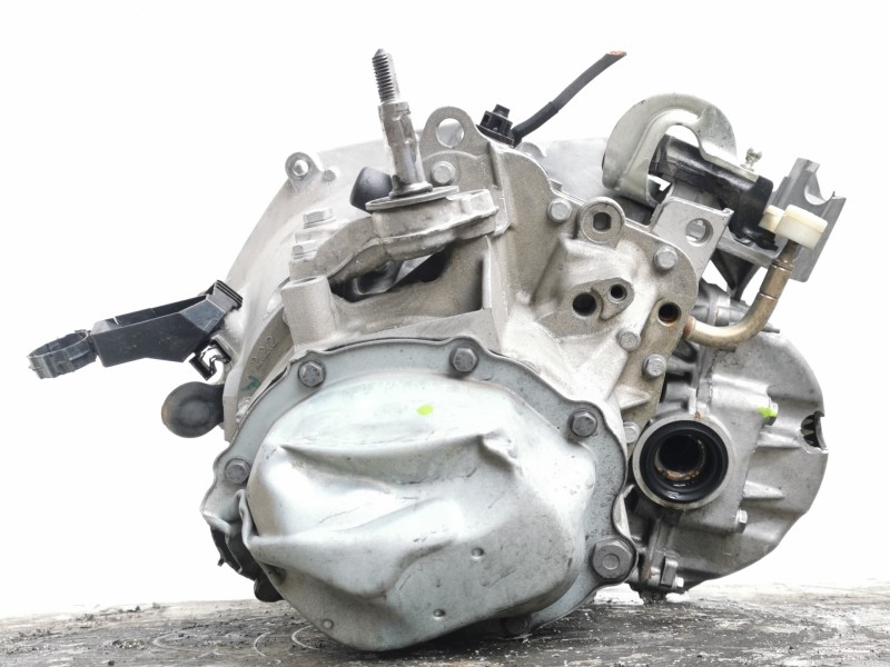 Recambio de caja cambios para citroën c4 lim. feel referencia OEM IAM 20ET20 8816518B 5 VELOCIDADES