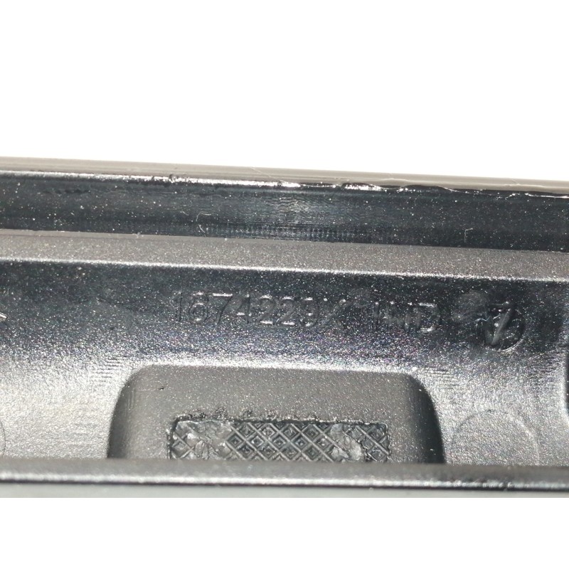 Recambio de moldura para renault megane iv berlina 5p experience referencia OEM IAM 1674229X  