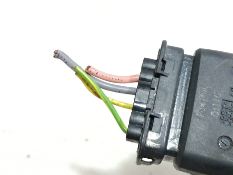 Recambio de cerradura puerta trasera derecha para citroën c4 lim. feel referencia OEM IAM 9685352080  