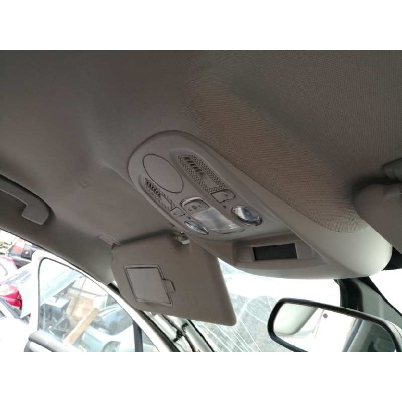 Recambio de luz interior para citroën c4 lim. feel referencia OEM IAM 9671645977 9671646077 9671646577