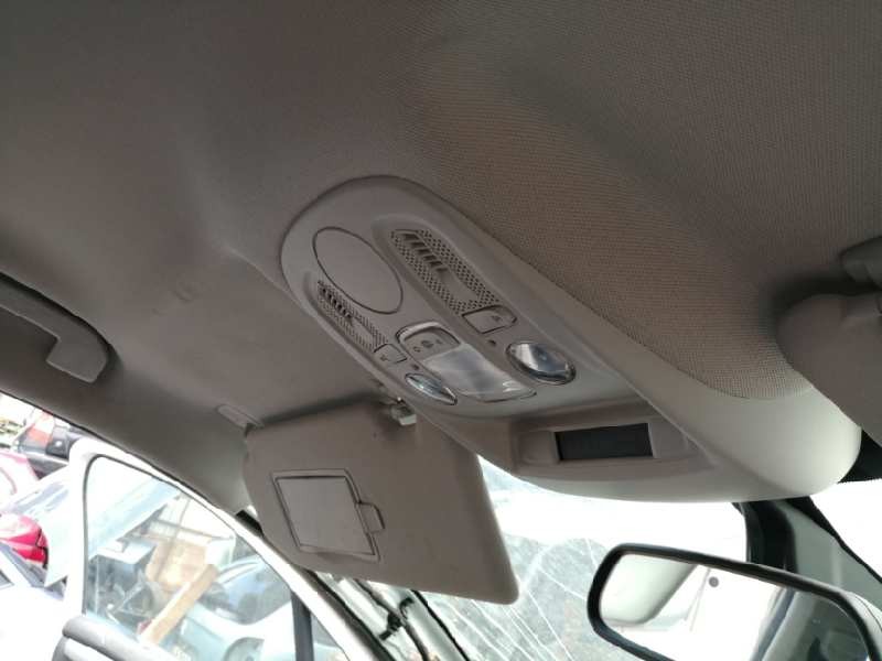 Recambio de luz interior para citroën c4 lim. feel referencia OEM IAM 9671645977 9671646077 9671646577