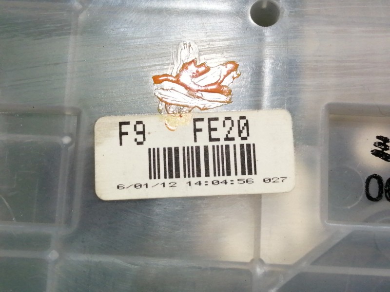 Recambio de cuadro instrumentos para mazda rx-8 (se) básico (170kw) referencia OEM IAM FE19  